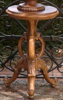 Pedestal Table