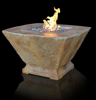 The elegant Boulder outdoor fire pit