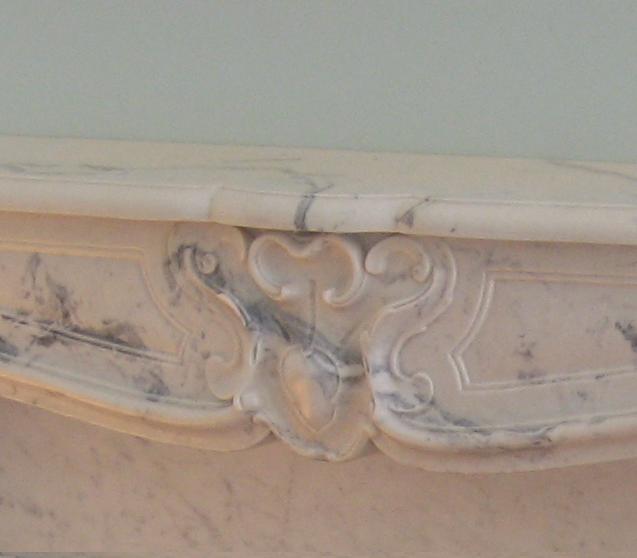 savoy-115-carrara-center-cartouche.jpg