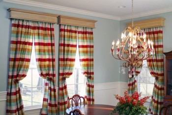 Representative of the Astoria Cornice style